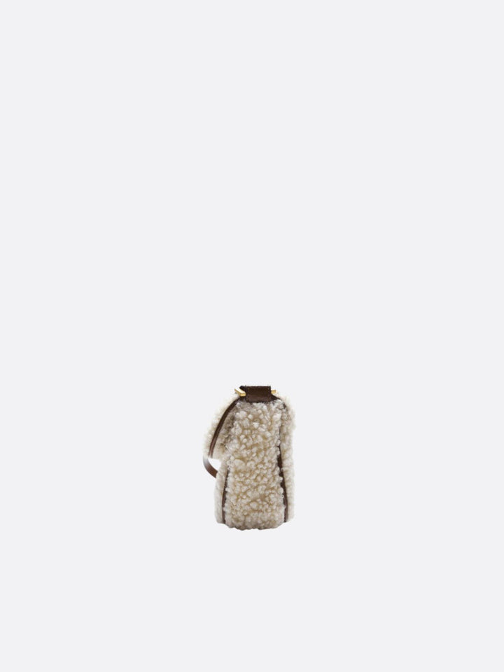 Furry shoulder bag<br> Niveo
